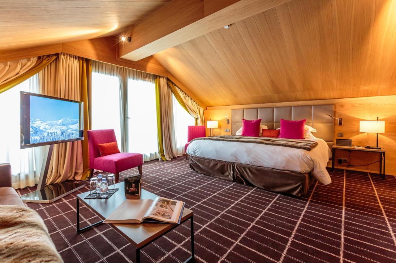 Hotel Le Savoy Meribel Bagian luar foto